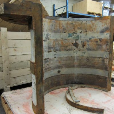 ORIGINAL BABBITT BEARING LINING IN FLANGED HOUSING